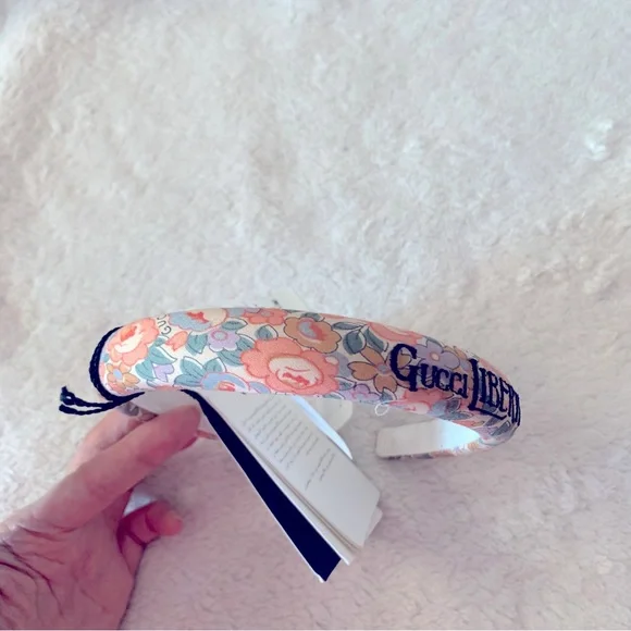 NWT Authentic Gucci Liberty Floral Print Silk Cushion Hair Band Gucci Floral silk headband Gucci main image 4